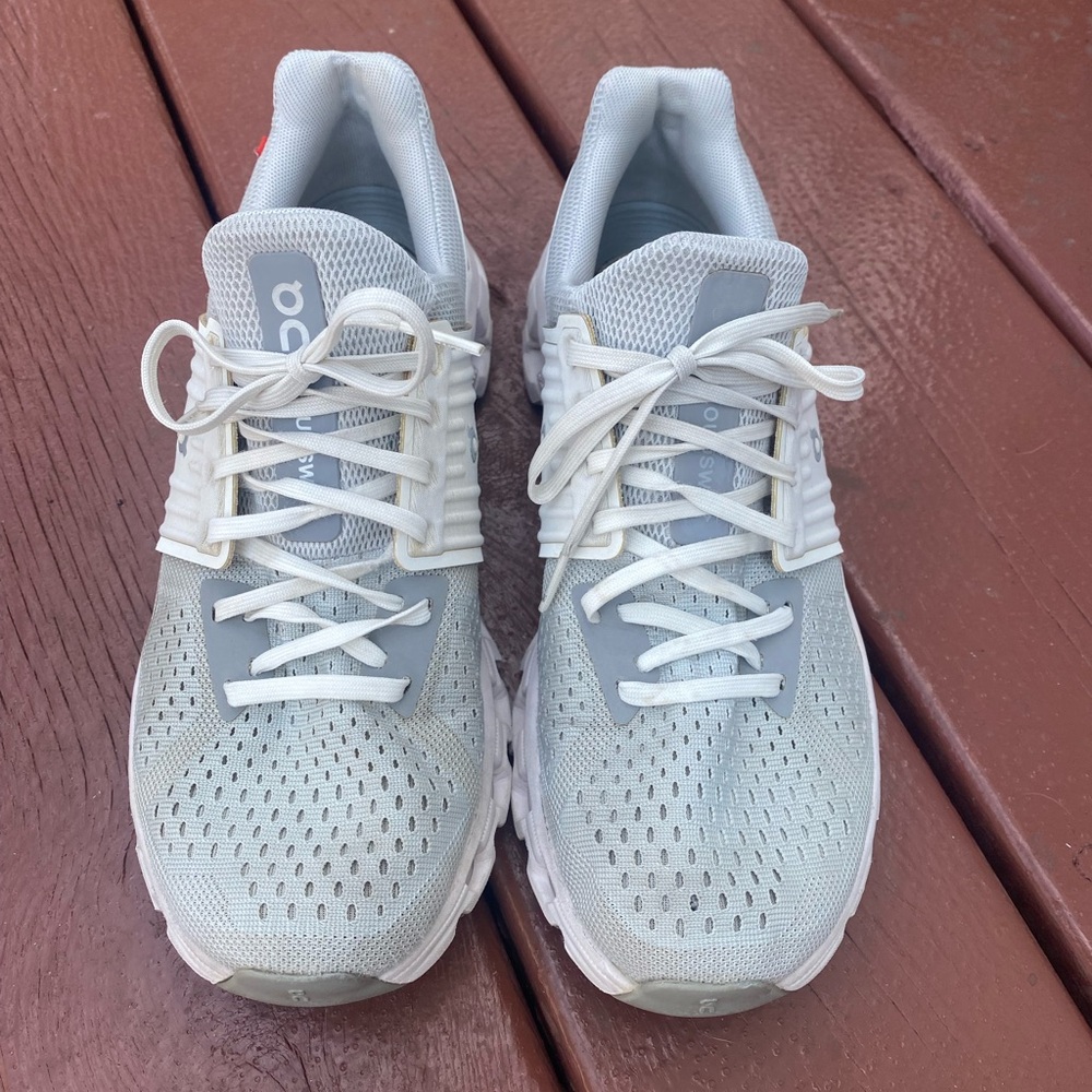 On Women’s Cloudswift Glacier Grey & White Running Shoes Size 9